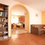 Tatil Evi Two-bedroom With A Fireplace 05