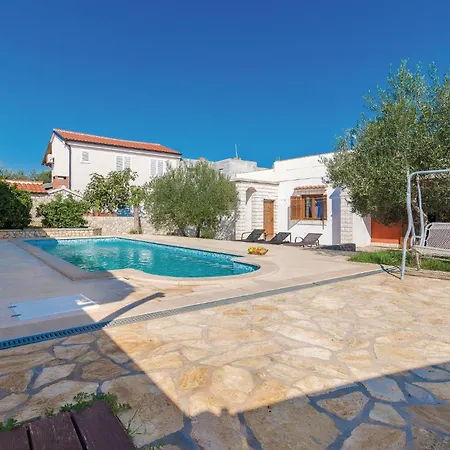 Two-Bedroom Holiday Home Jezera With A Fireplace 05 Holiday home