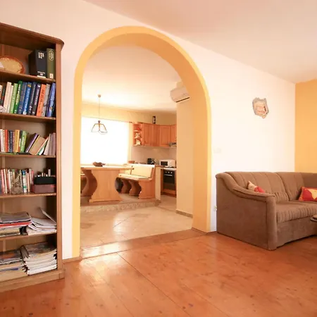 Holiday home Two-Bedroom Holiday Home Jezera With A Fireplace 05