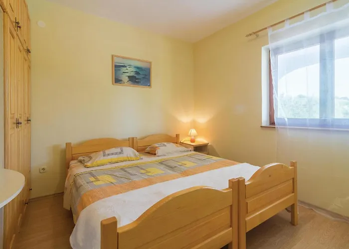 Сasa de vacaciones Two-bedroom With A Fireplace 05